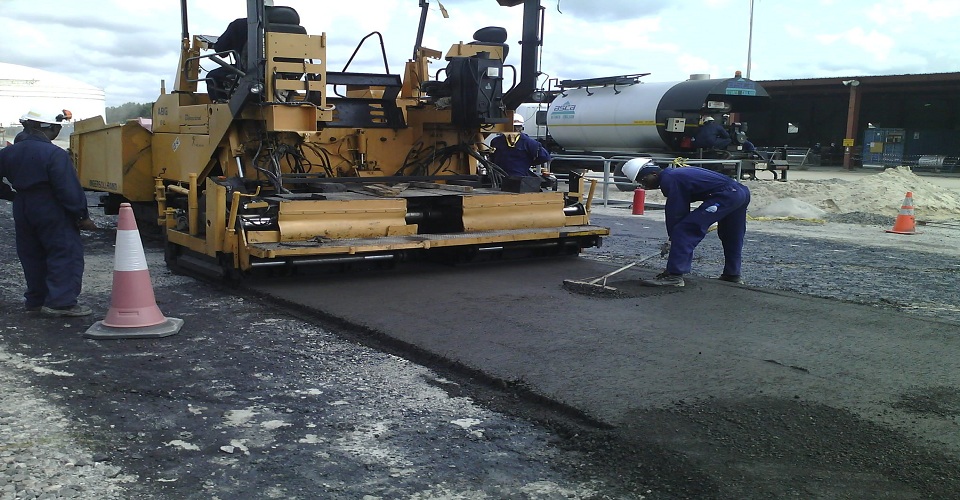 Asphalt works at EGTL