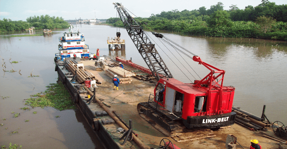 WORK BARGE FOR FOR PILLING 